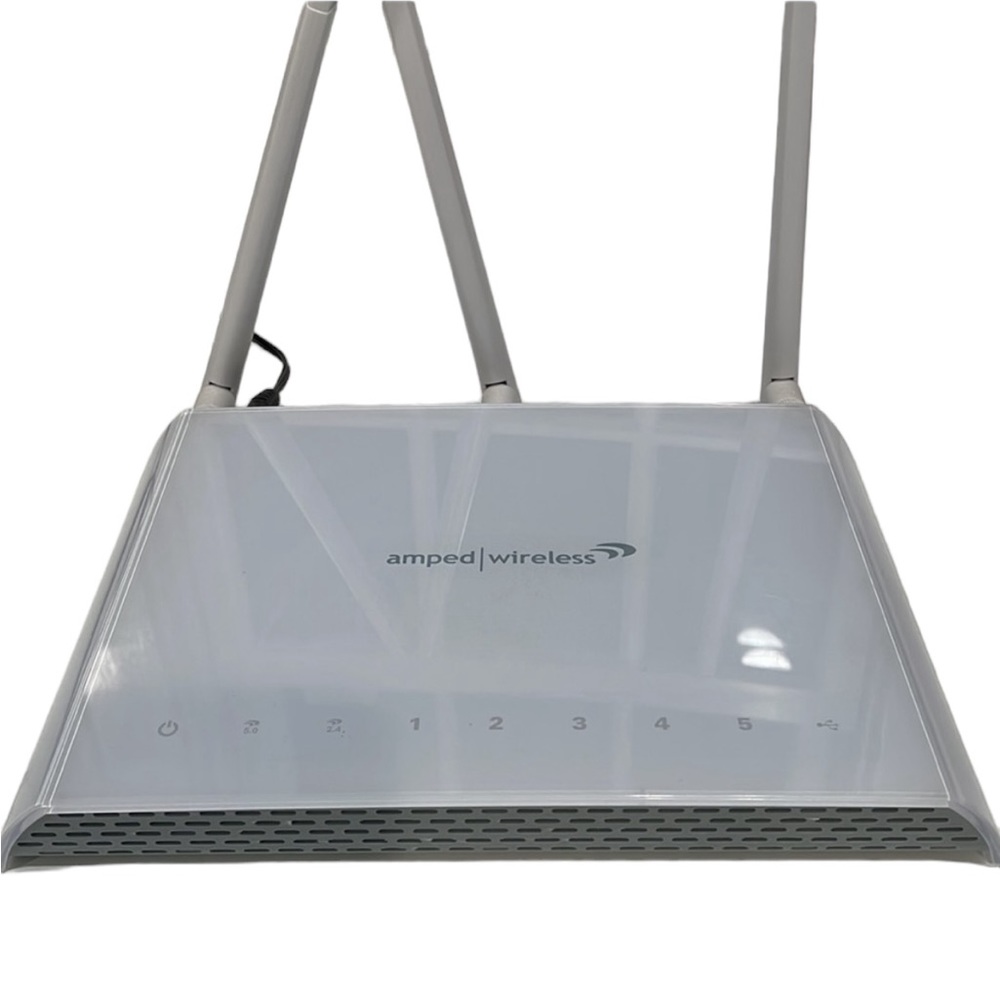 Amped Wireless High Power 700mW Dual Band AC WiFi Range Extender.